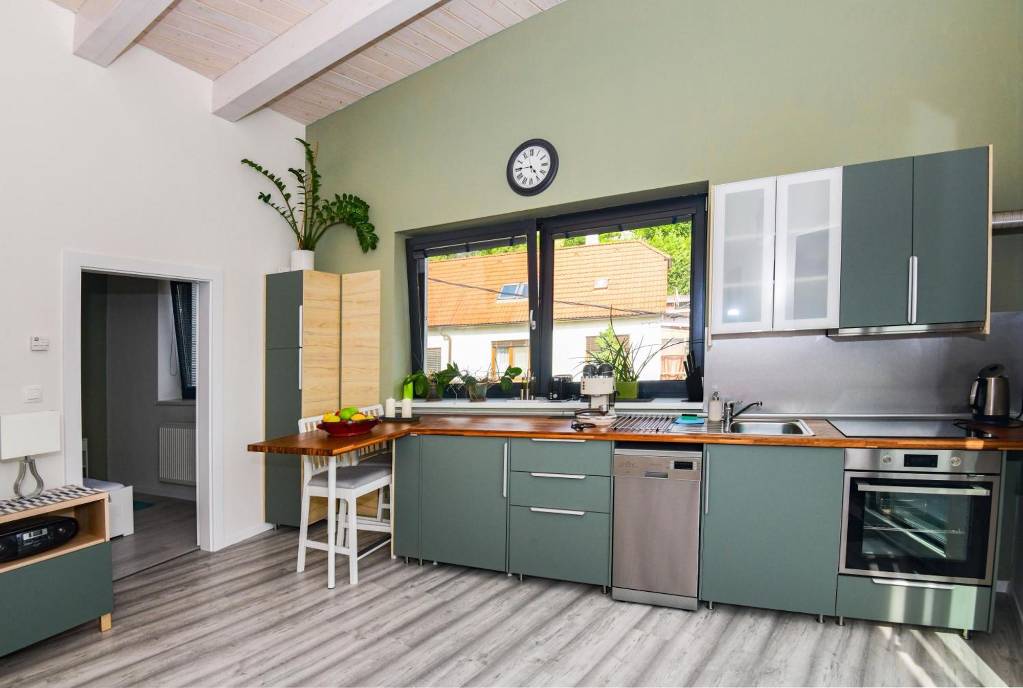 Rosemary Apartment Братислава Экстерьер фото