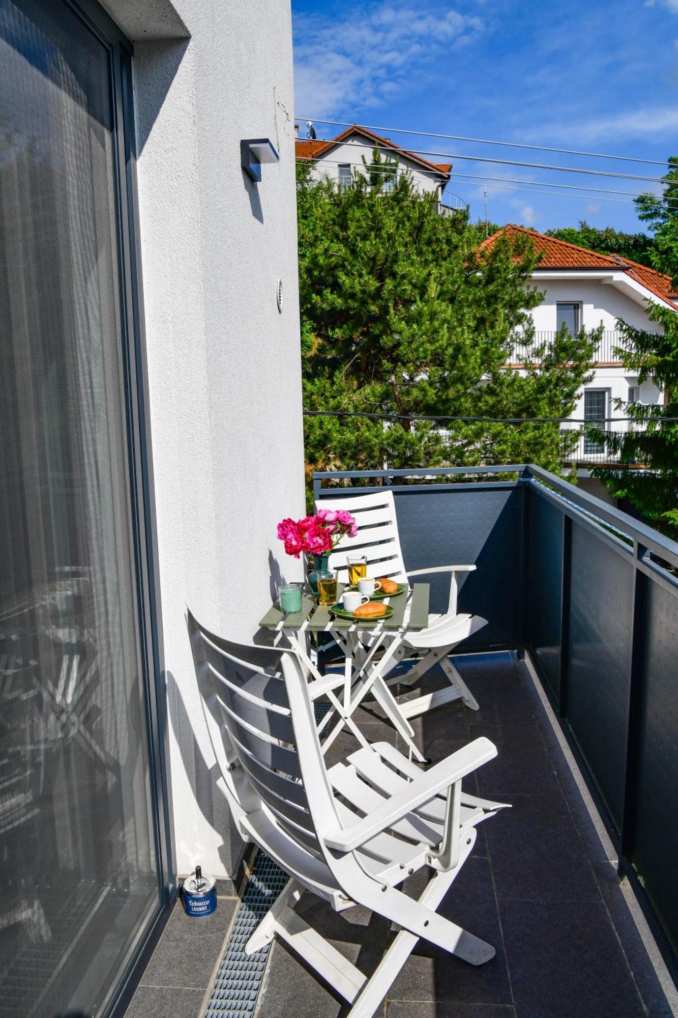 Rosemary Apartment Братислава Экстерьер фото